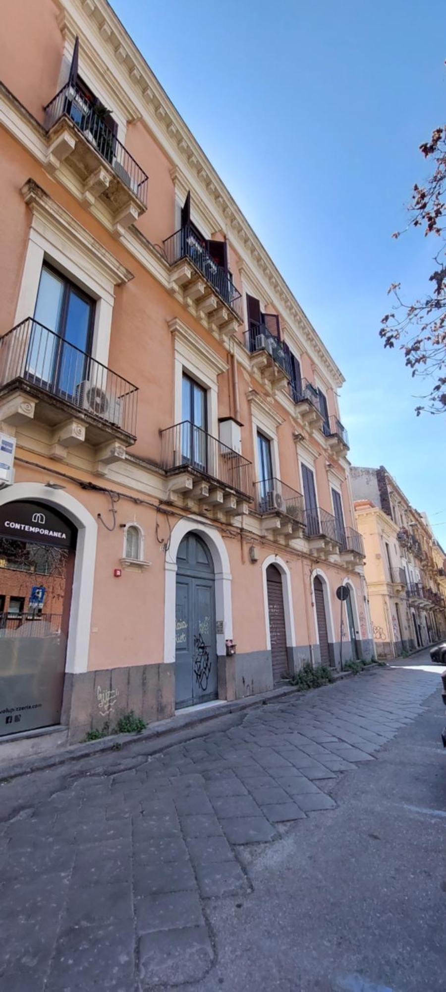 La Maison De Cavour Catania Bagian luar foto